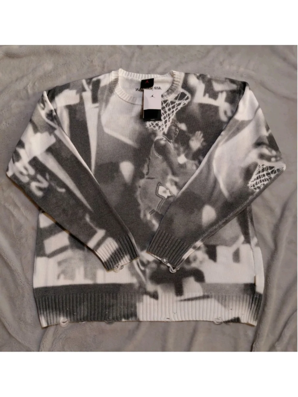 Air Jordan Print Nike Sweater Knit Mens Gray Loose Fit Distressed Size XL NWT - Picture 3 of 13